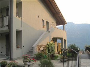 Vendita Casa indipendente Lombardia a Mandello del lario (Italia)